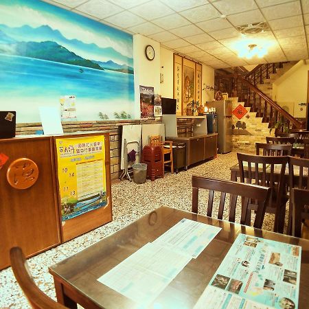 Sun Moon Lake Fisherman Homestay Юйчи Экстерьер фото