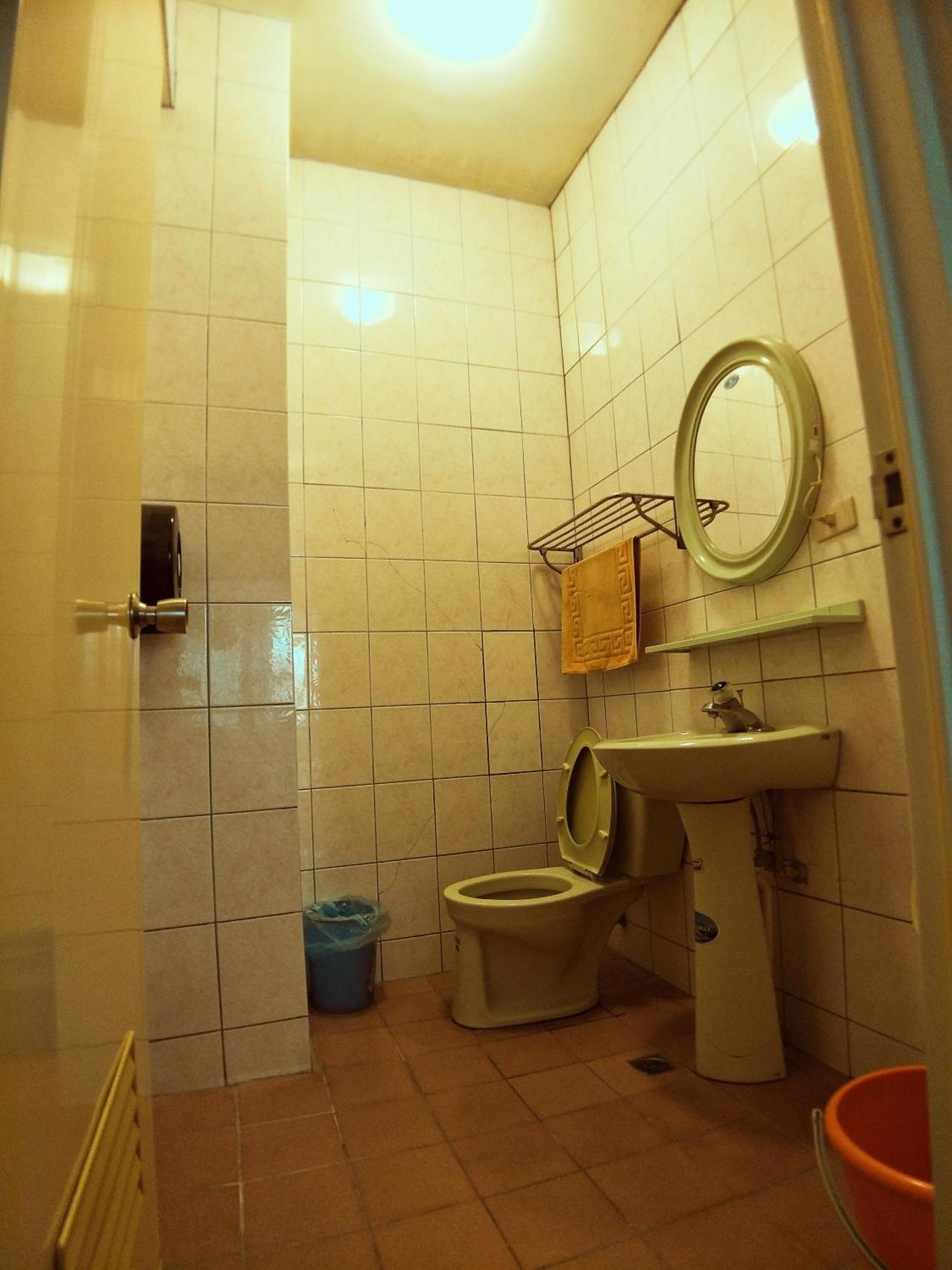 Sun Moon Lake Fisherman Homestay Юйчи Номер фото