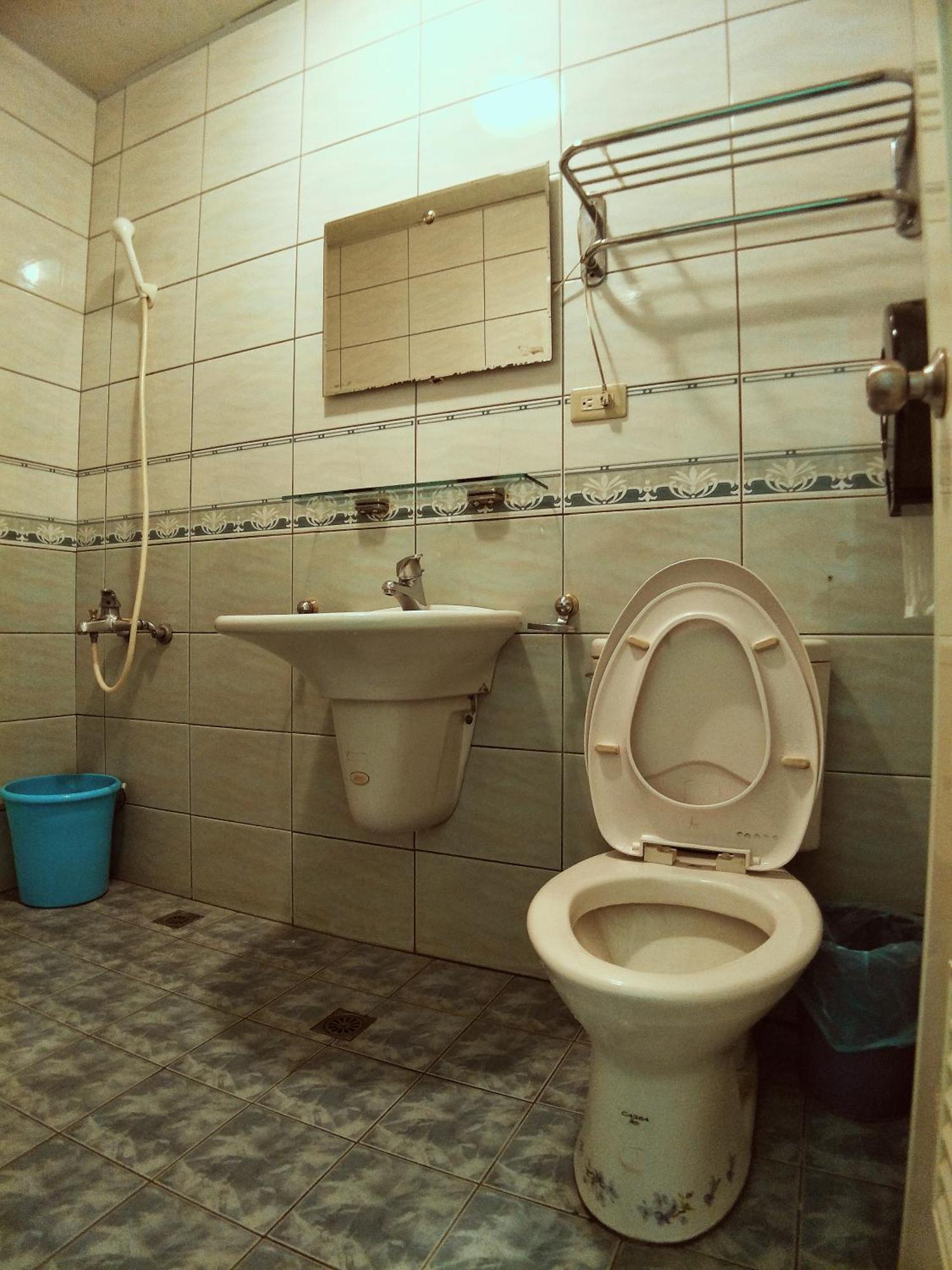 Sun Moon Lake Fisherman Homestay Юйчи Номер фото