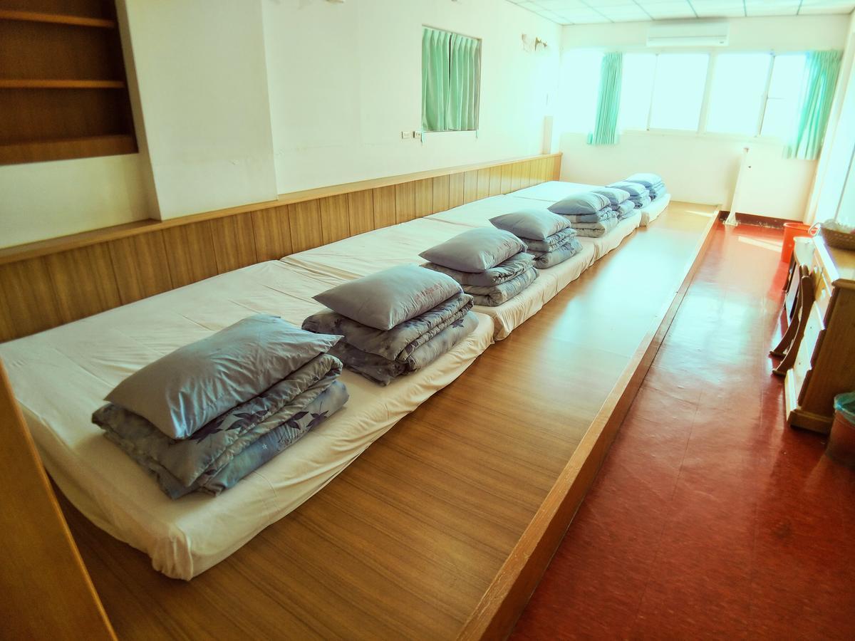 Sun Moon Lake Fisherman Homestay Юйчи Экстерьер фото